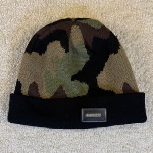 Mens Camo Beanie Hat with Built-in LED Lights Winter Warmth Hunting Night Vision